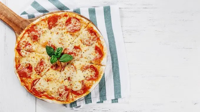 Resep Membuat Pizza Homemade, Lezat dan Simple Buatnya!