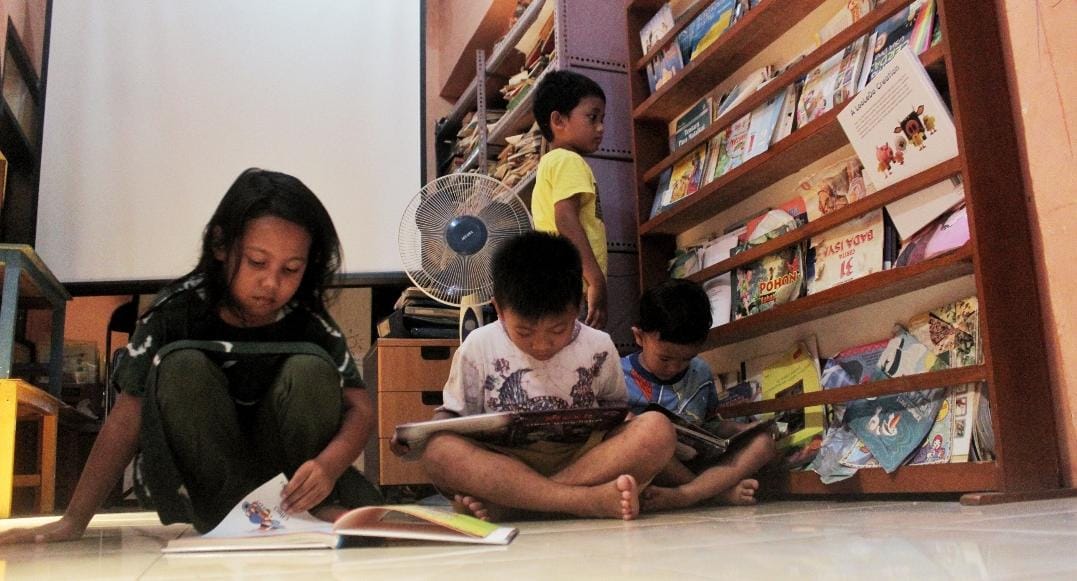 Kampung Literasi Cinambo, Tempat Masyarakat Bergotong Royong Meniti Mimpi