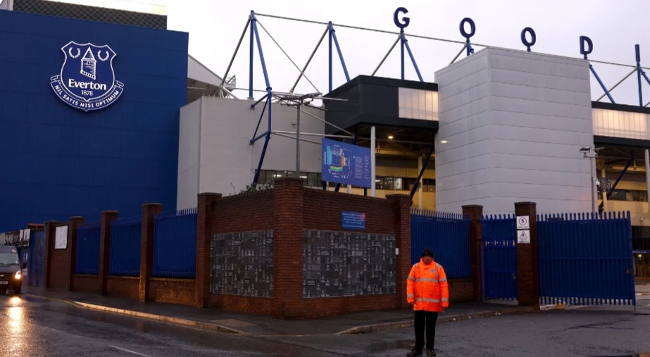 Laga Everton vs Liverpool Resmi Ditunda Akibat Badai Darragh