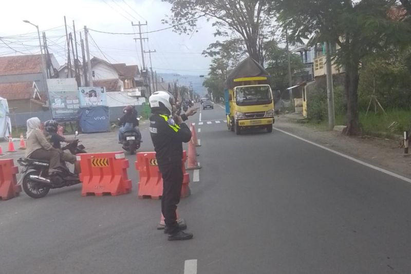 Arus Lalu Lintas Libur Tahun Baru di Jalur Garut-Bandung Tetap Lancar 