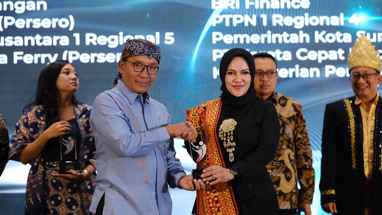 Kian Populer, PLN Icon Plus Buktikan di Ajang Media Relations Awards   