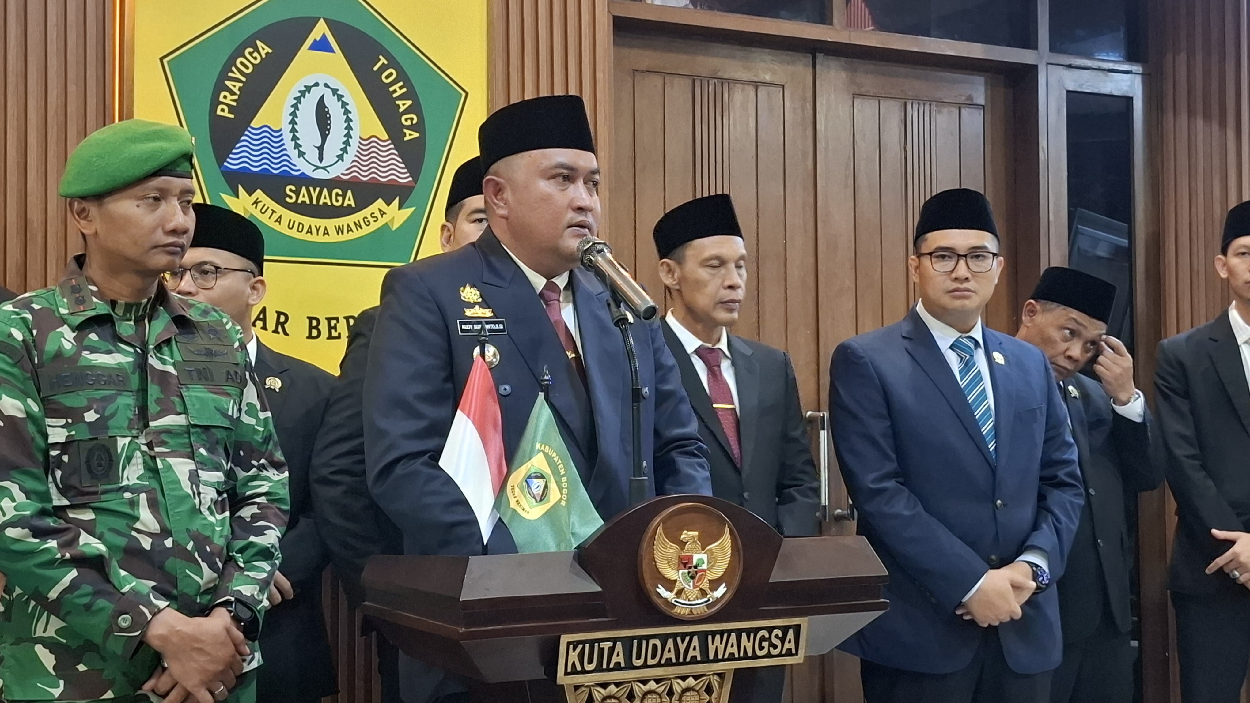 Bupati Bogor Lantik 45 Pejabat Eselon III dan IV