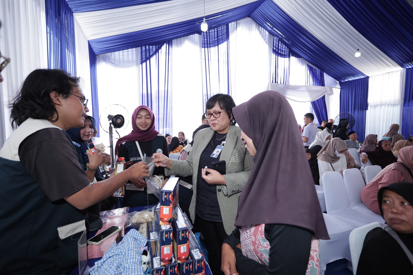 Perkuat Sinergi - Keamanan Transaksi Nasabah Senior, BRI BO Cirebon Kartini Gelar Apresiasi Layanan Pensiunan