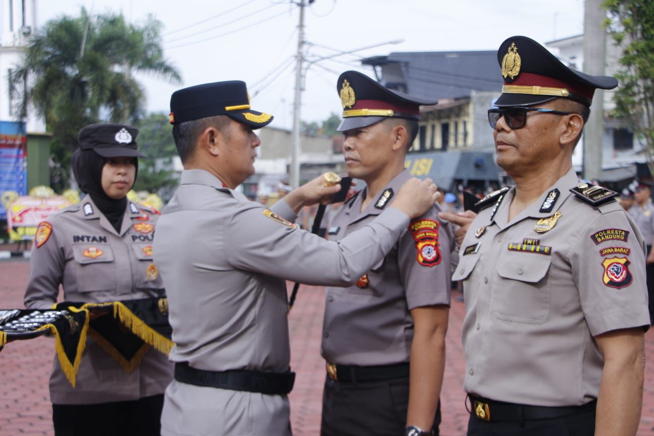 189 Personel Resmi Naik Pangkat, Kapolresta Bandung Tekankan Profesionalisme dan Pengabdian