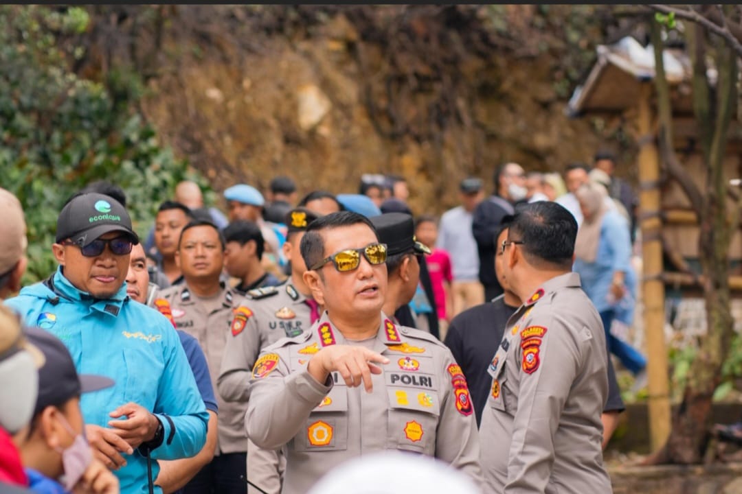 Beri Rasa Aman dan Nyaman, Polresta Bandung Laksanakan Patroli dan Pengamanan di Lokasi Wisata 