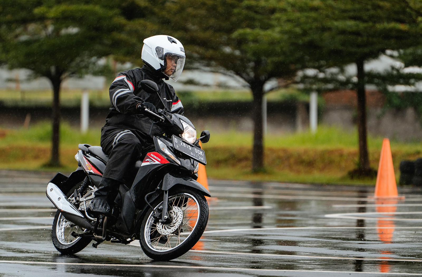 7 Tips Perawatan Motor Saat Musim Hujan, Biar Gak Cepat Rusak