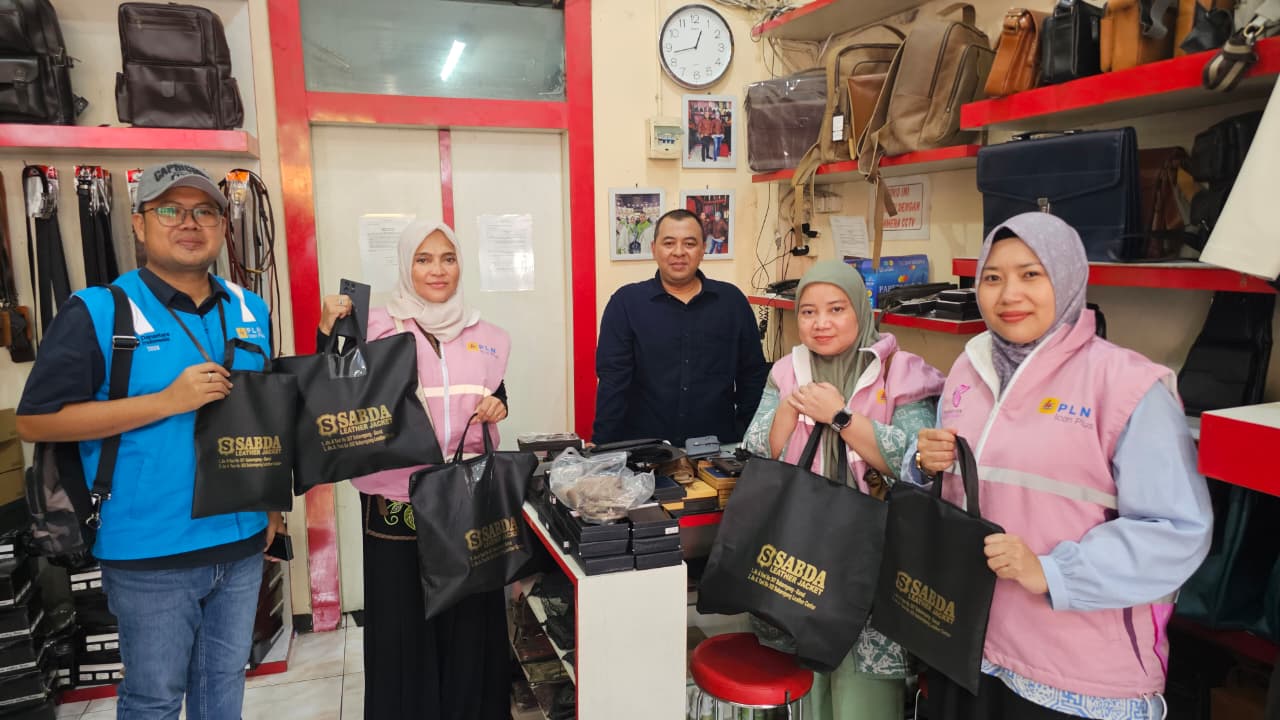 PLN Icon Plus Dorong UMKM Lokal Garut melalui Iconnectivity for Indonesia