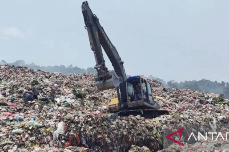 Karawang Tingkatkan Pengelolaan Sampah TPA Jalupang dengan Sistem Control Landfill