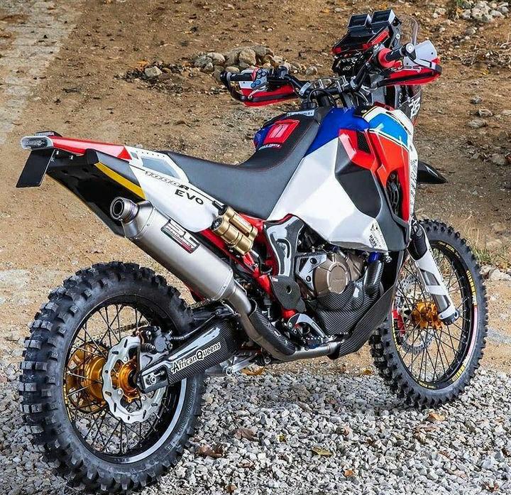 Honda CRF1000L Africa Twin: Motor Petualang Yang Tangguh dengan Mesin 998cc, Cek Spesifikasinya Disini!