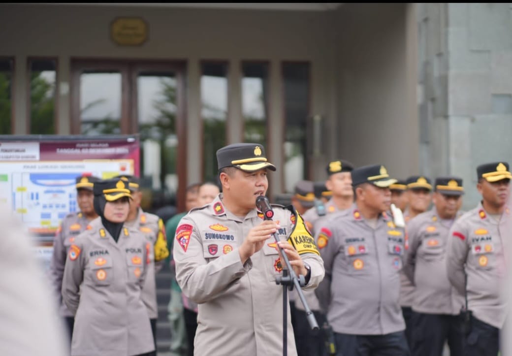 Ratusan Personel Gabungan Amankan Rekapitulasi Penghitungan Suara Pilgub Jabar dan Pilbup Bandung 2024