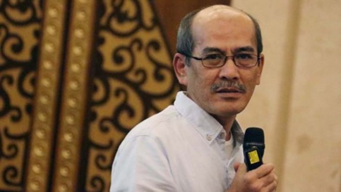 Pengamat Ekonomi dan Politik Faisal Basri Menjadi ARMY BTS, Apa Alasannya?