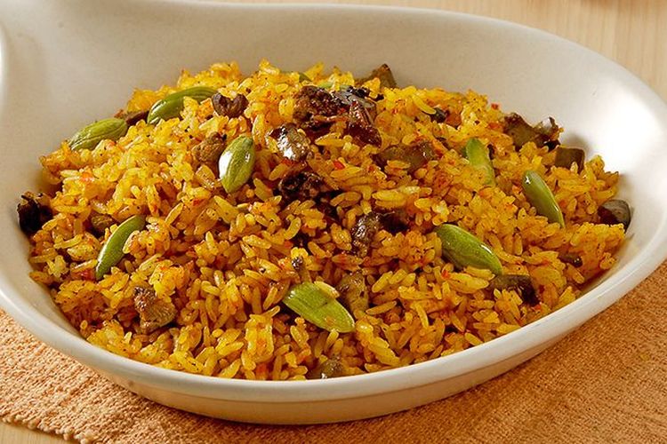 Cara Membuat Nasi Goreng Kuning yang Lezat dan Mudah