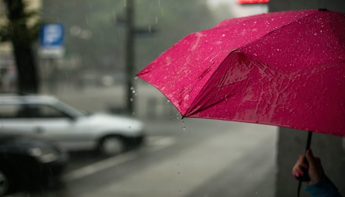 BMKG Jelaskan Penyebab Hujan Lebat di Musim Kemarau Ini