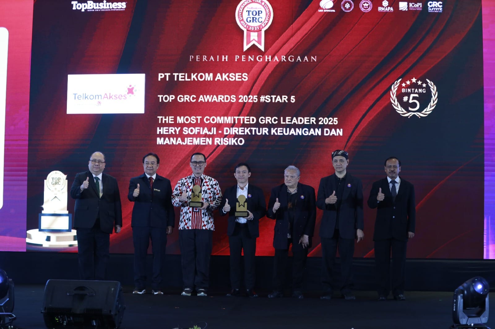 ﻿Buah Konsistensi dan Keunggulan Tata Kelola, Telkom Akses Pertahankan TOP GRC Award 2025