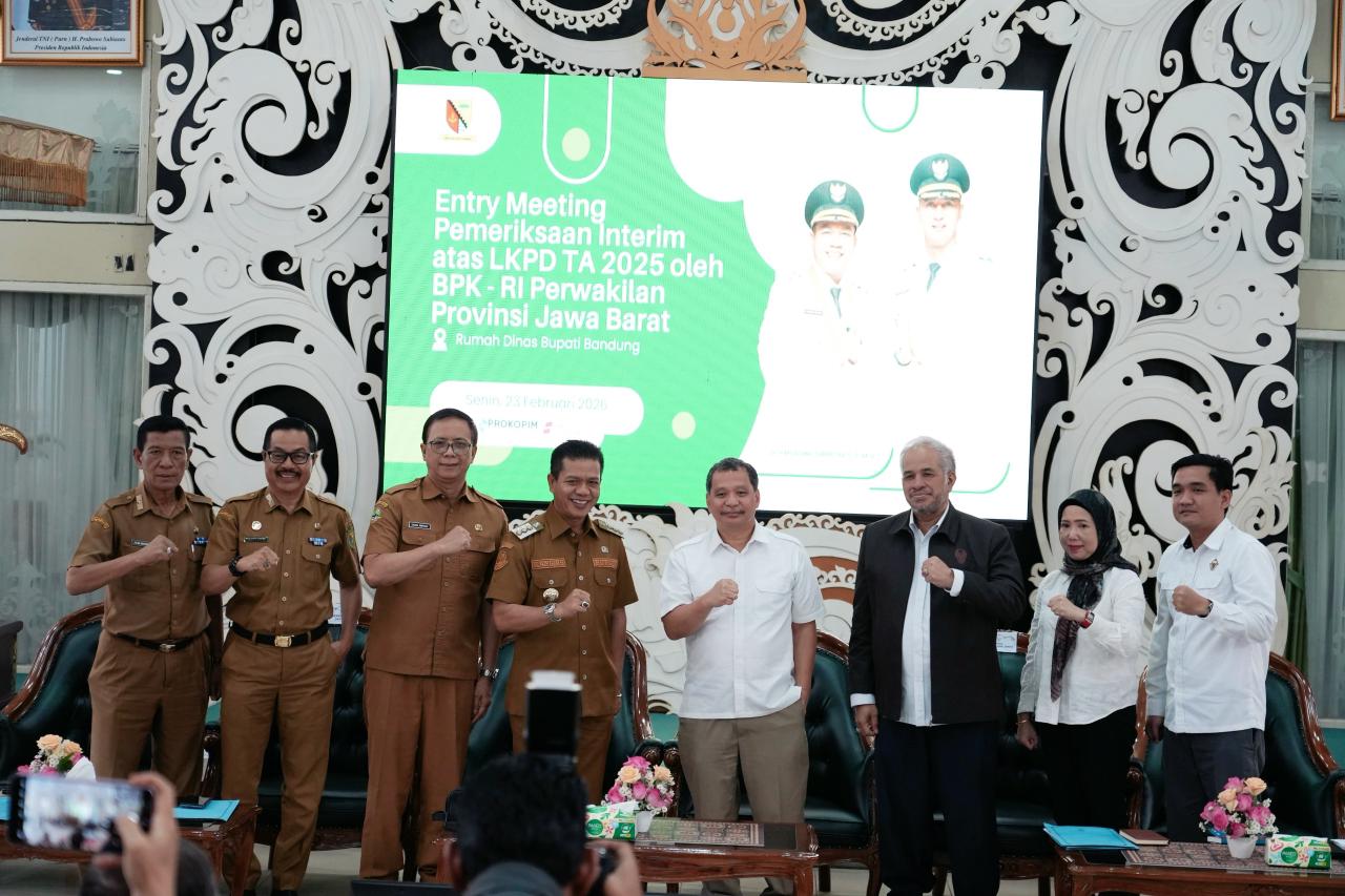 Bupati Bandung Instruksikan OPD Kooperatif Selama Proses Pemeriksaan Rutin LKPD