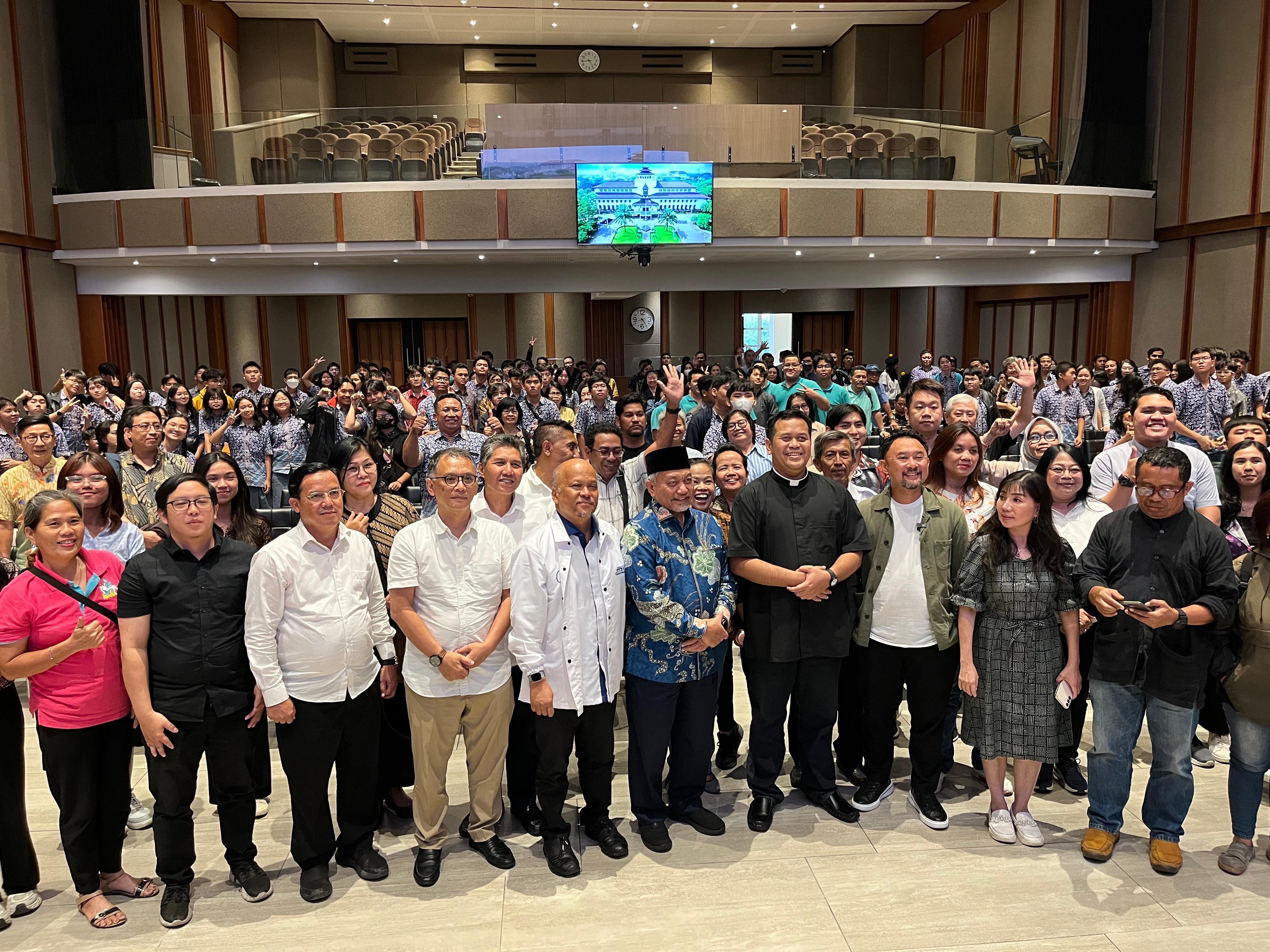 Hadiri Seminar Keuskupan Bandung, ASIH Komitmen Majukan Pendidikan