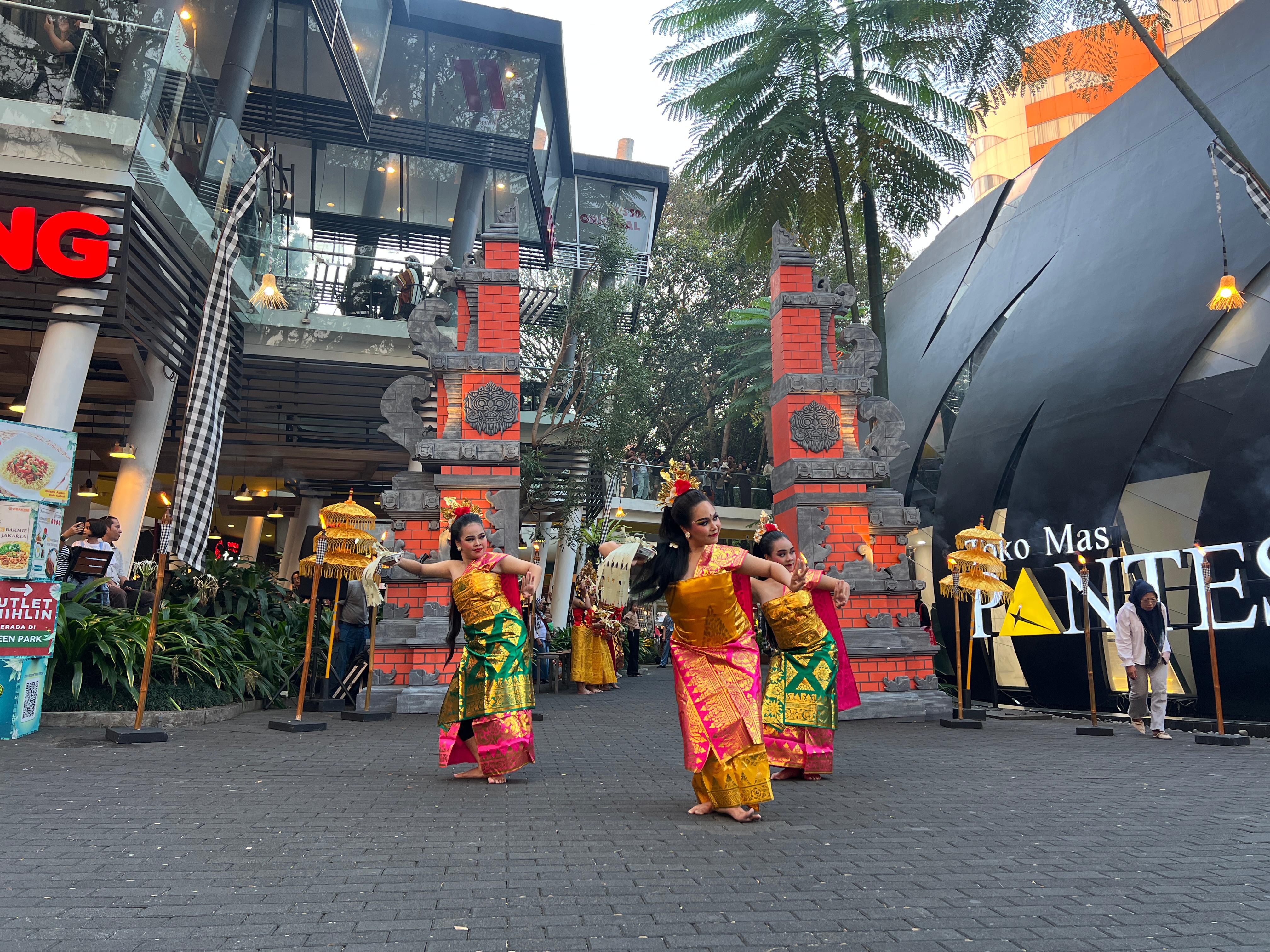 Nuansa Bali Warnai Ciwalk di Bulan Kemerdekaan