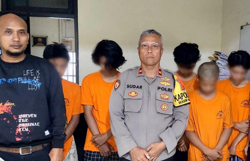 Polisi Gagalkan Aksi Tawuran, Amankan Enam Pelaku Remaja dengan Senjata Tajam