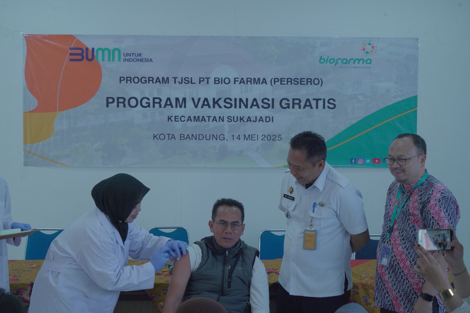 Perkuat Ketahanan Kesehatan Masyarakat: Bio Farma Selenggarakan Vaksinasi Influenza Gratis di Kota Bandung