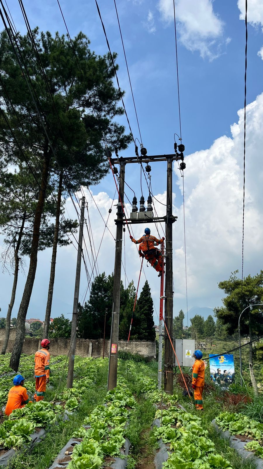 PLN UP3 Cimahi Siagakan Pasokan untuk Liburan dan Perayaan Idul Adha 1444 H