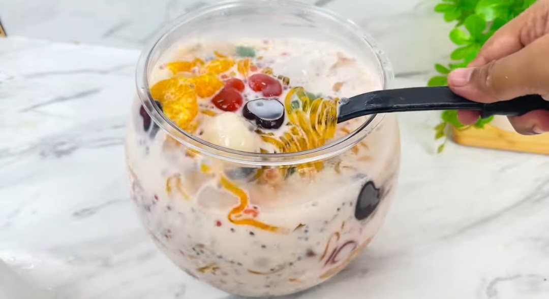 Menu Dessert Enak dan Praktis untuk Lebaran, Cek Resep Es Ramen Jelly