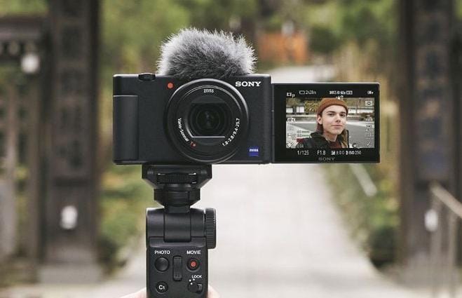 SONY ZV-1, Kamera Canggih dan Paling Kece Buat Para Content Creator!