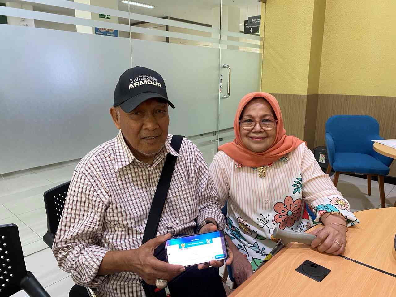 Pensiunan BUMN Puji Layanan JKN Mudah Cukup Pakai KTP dan Aplikasi