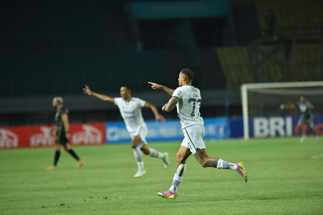 Hasil Liga 1 : Ciro Alves Jadi Pahlawan Menit Akhir, Persib Kalahkan Bhayangkara FC 1-2