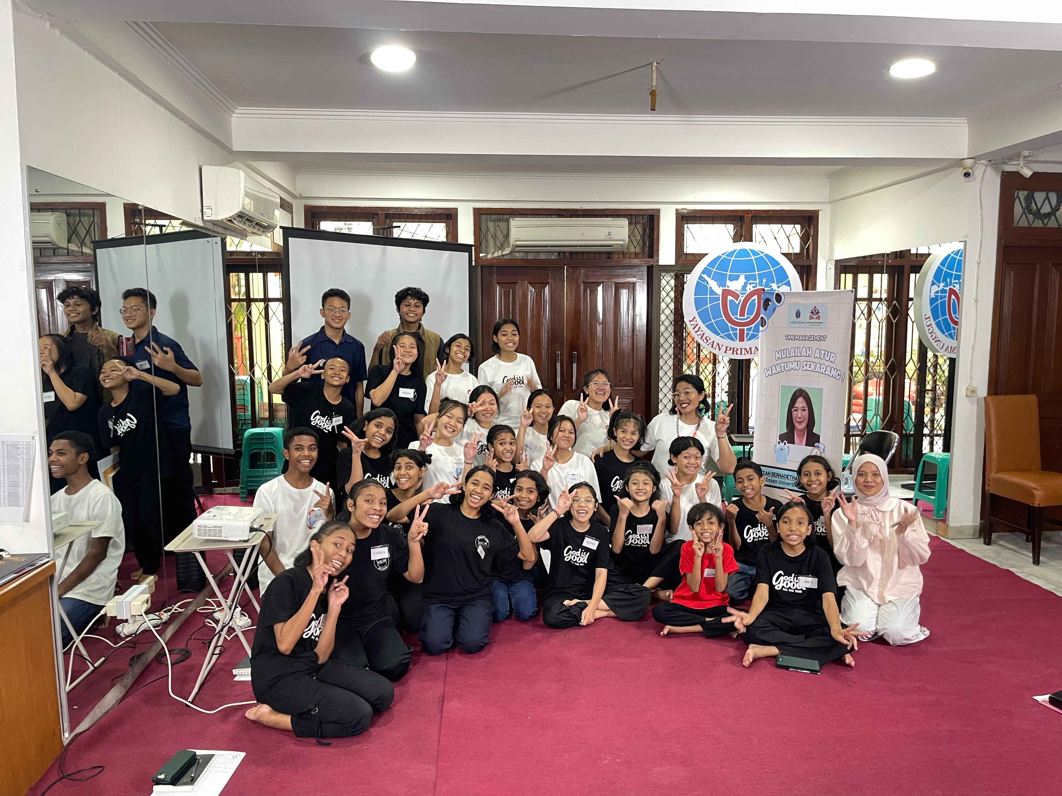 Mercu Buana Gelar PKM Tanamkan Disiplin Waktu kepada Pelajar