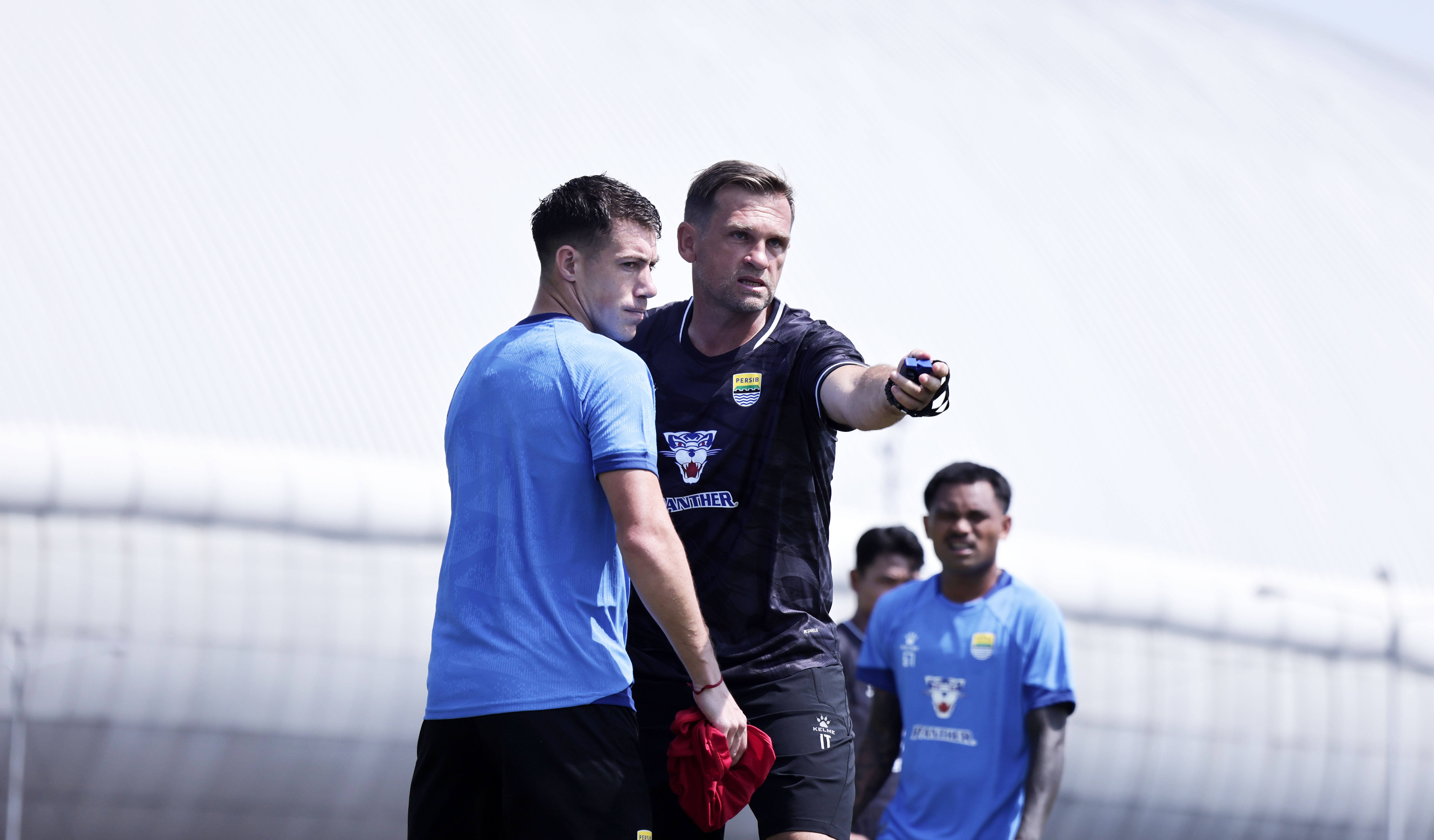 Hadapi Manila Digger, Persib Bandung Waspadai Pertahanan Rapat dan Serangan Balik 