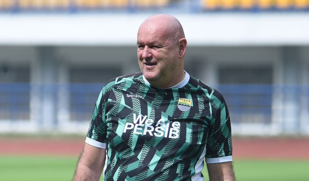 Jelang Lawan Persija, Pelatih Persib Bilang Timnya Tidak Rasakan Tekanan