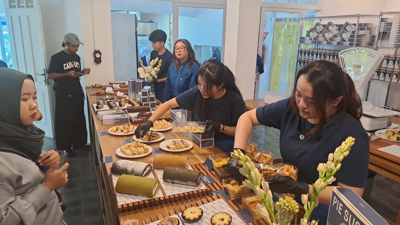 Tjitarum Resmi Dibuka, Hadirkan Oleh-Oleh Bandung yang Benar-Benar Mewakili Jati Diri Jawa Barat