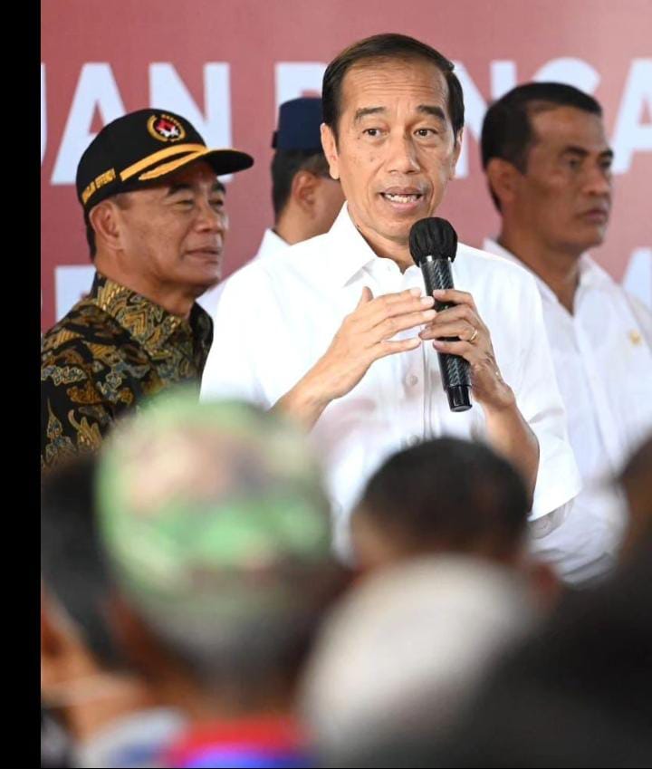 Enggan Memberikan Penilaian Terkait Debat Pilpres 2024, Jokowi: Nanti Jadi Debat yang Kedua Lagi Nanti