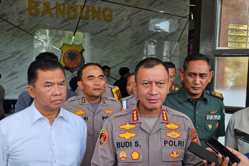 Polrestabes Bandung Minta Proyek Galian Kabel Dihentikan Sementara Selama Libur Natal dan Tahun Baru