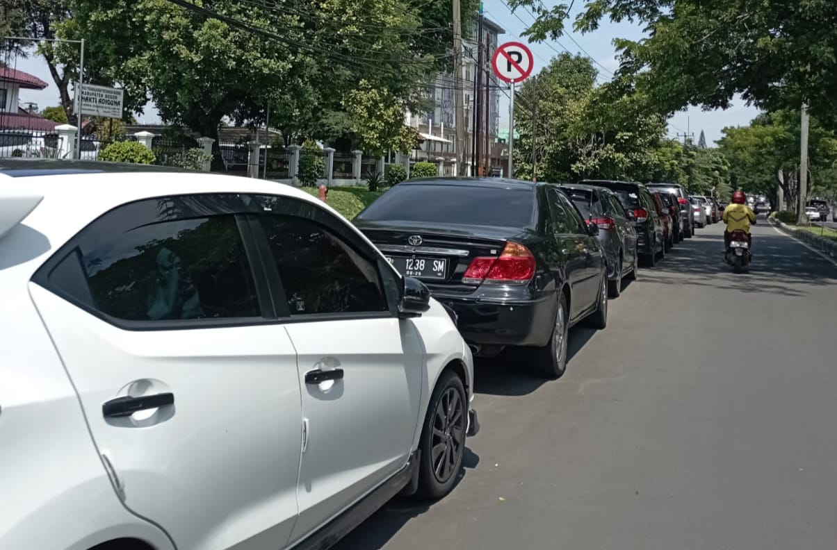 Parkir Liar di Tegar Beriman Bakal Jadi Ajang Bisnis Pemkab Bogor, Juru Parkir Khawartir