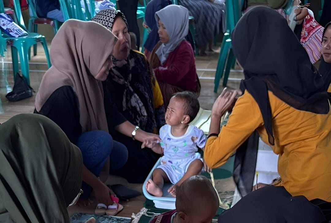 Sumbangsih Telkom Cegah Stunting lewat Aplikasi di Desa Domiyang Pekalongan