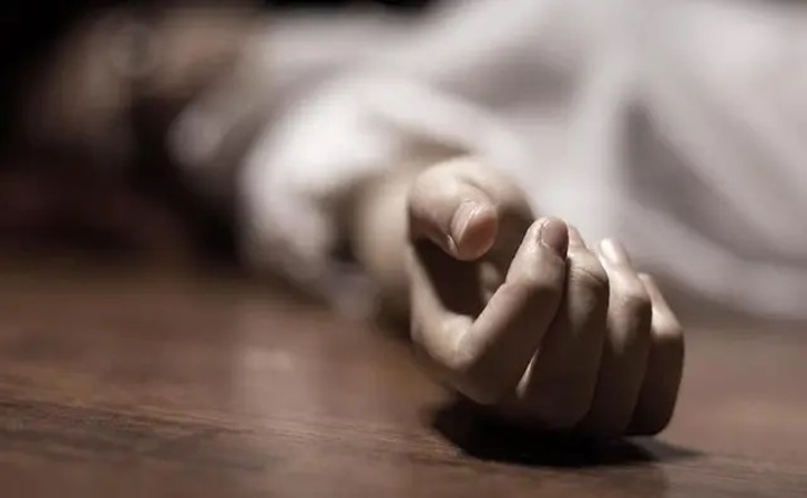 Mayat Pria Tanpa Identitas Penuh Darah, Gegerkan Warga Cibinong Dini Hari