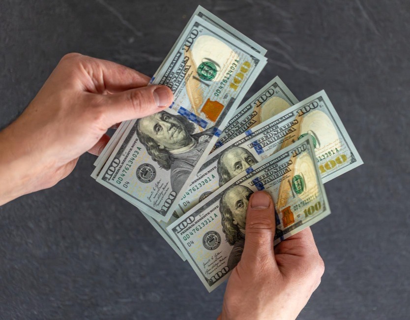 Update Kurs Hari Ini: USD Menguat, Rupiah Sentuh Rp17.100