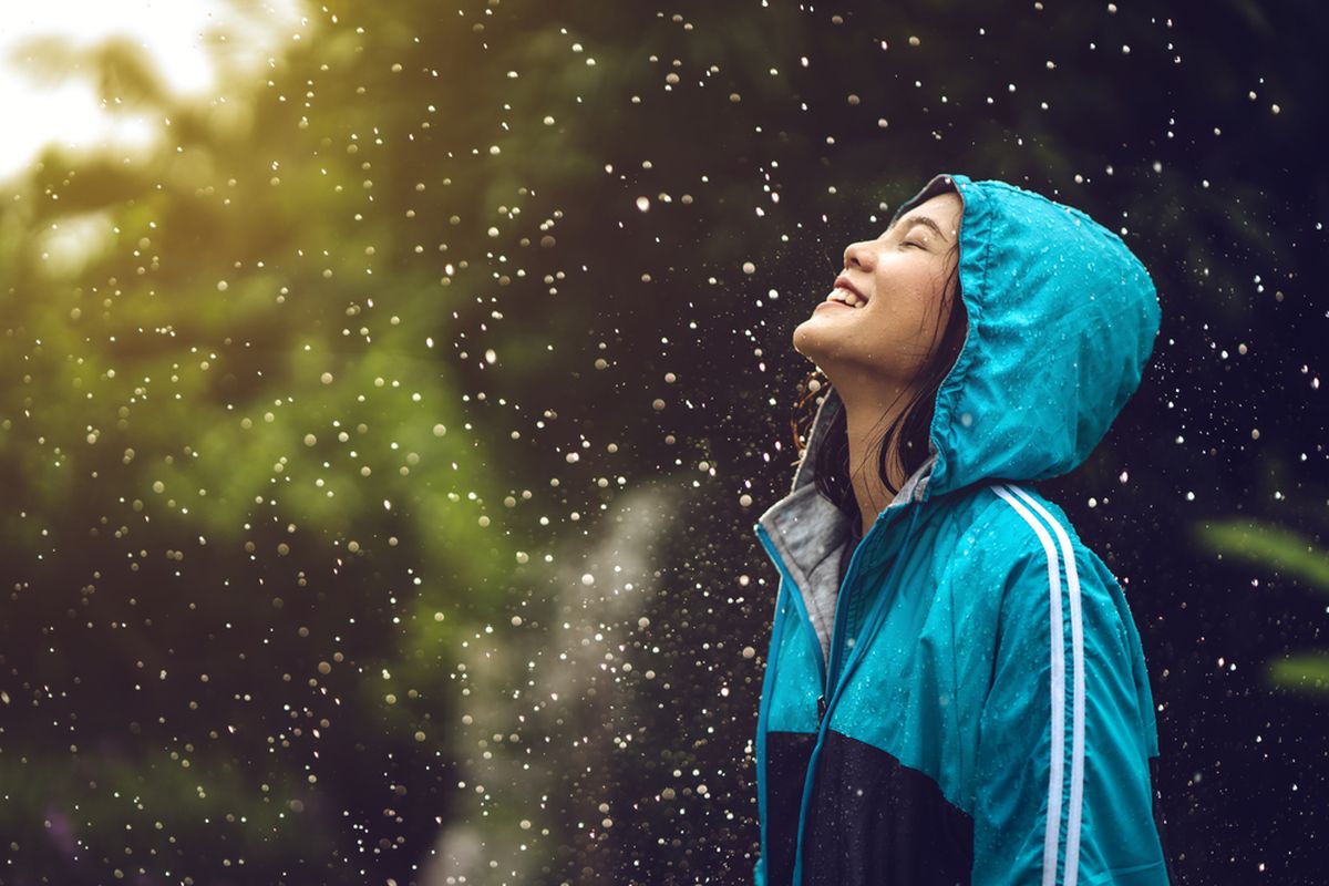 8 Tips Agar Anda dapat Terhindar dari Sakit Cuaca Musim Hujan