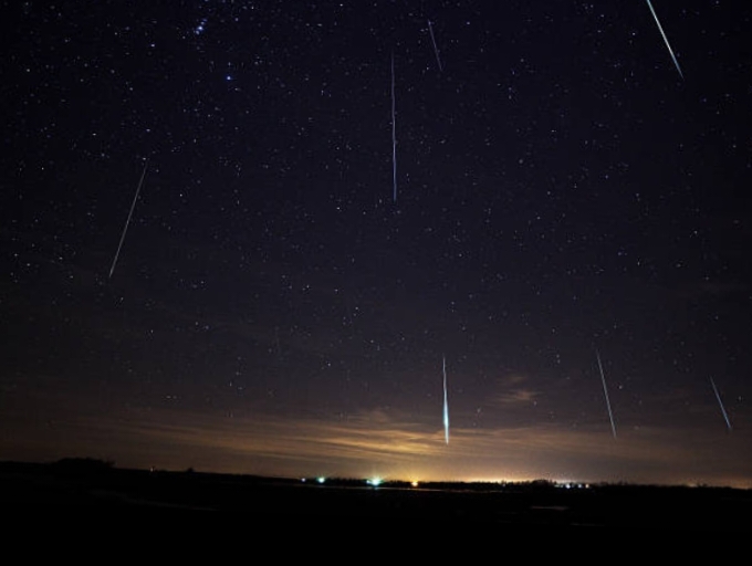 Puncak Hujan Meteor di Indonesia Terjadi Hari ini, Berikut Waktu yang tepat Untuk Menyaksiikannya