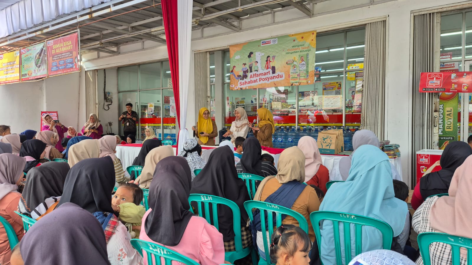 Jangkau Ribuan Ibu dan Anak, Posyandu Alfamart dan Cussons Baby Sambangi 34 Kota
