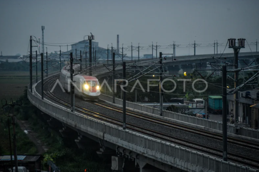 Kereta Api Cepat Mau Perpanjang Jalur Hingga Surabaya