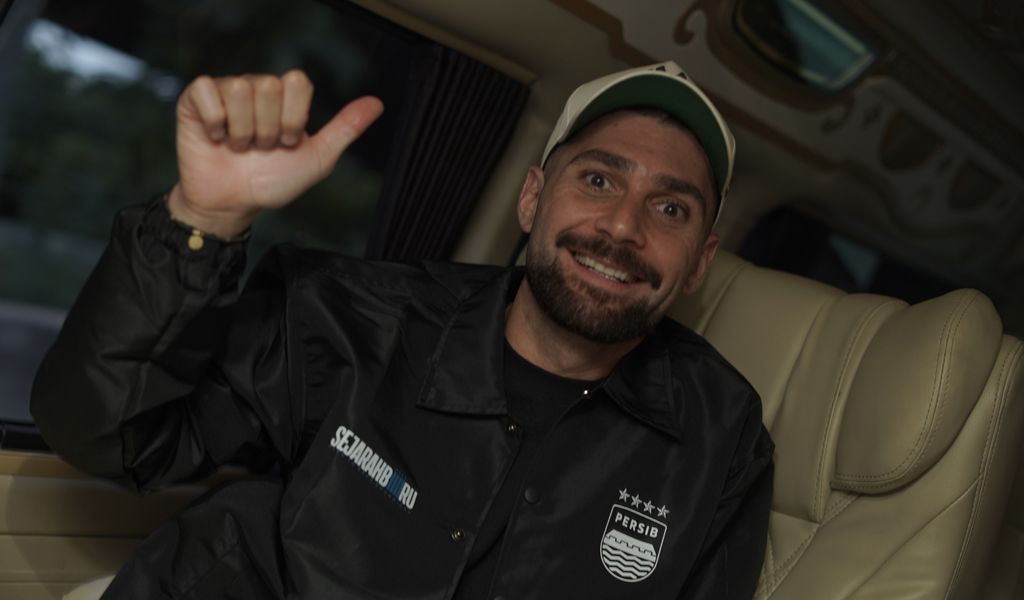 Frans Putros Belum Gabung Latihan Persib, Isyarat Hatur Nuhun? 