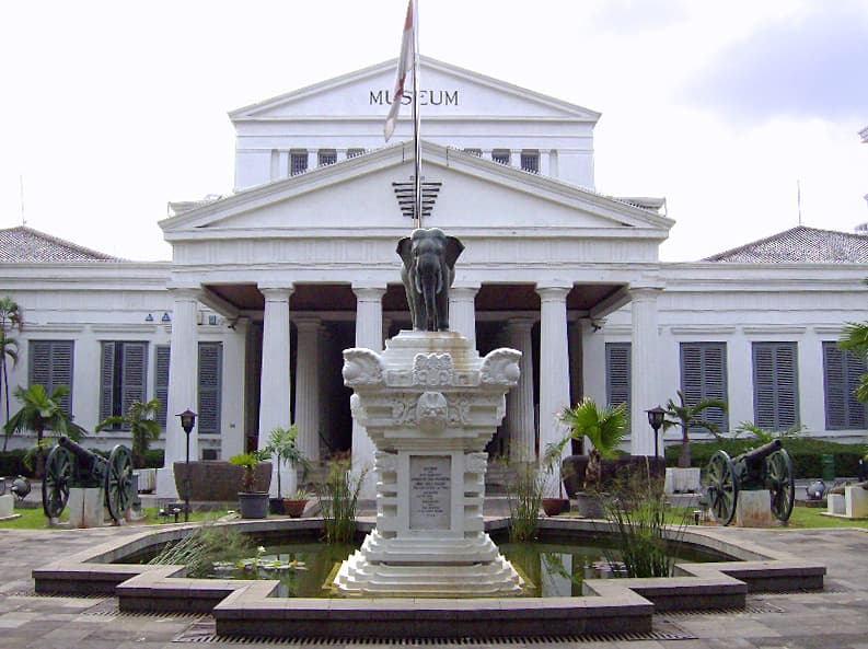 Polisi Mengaku Kesulitan Bedakan Benda Bersejarah dengan Puing di Museum Nasional Indonesia