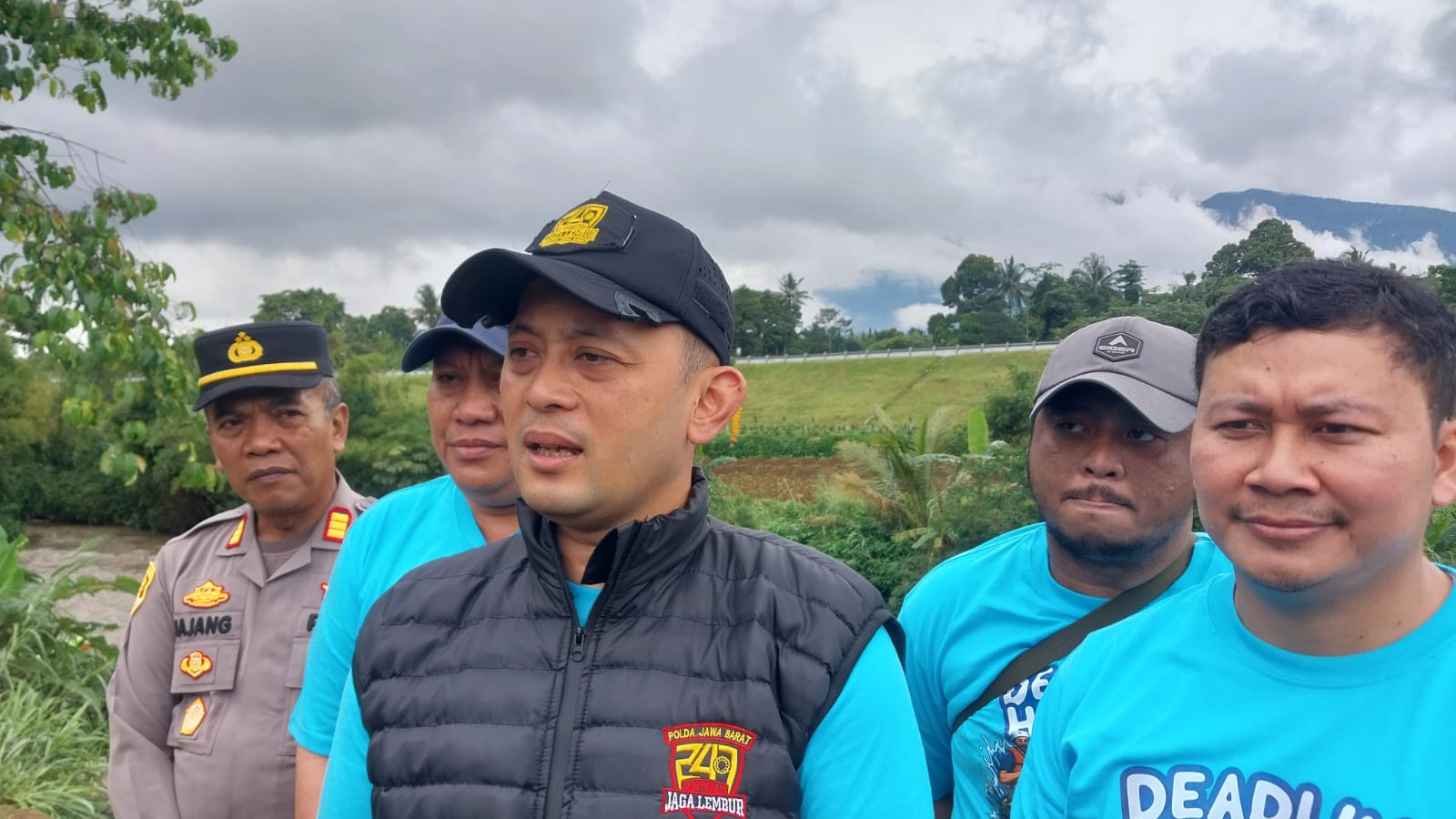 HPN ke-80, Polres Bogor dan Pewarta Tanam Pohon hingga Tebar Ikan di Sungai Cisadane