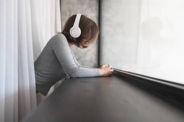 7 Dampak Negatif Sering Mendengarkan Lagu Galau, Bisa Membuat Depresi dan Energi Menurun