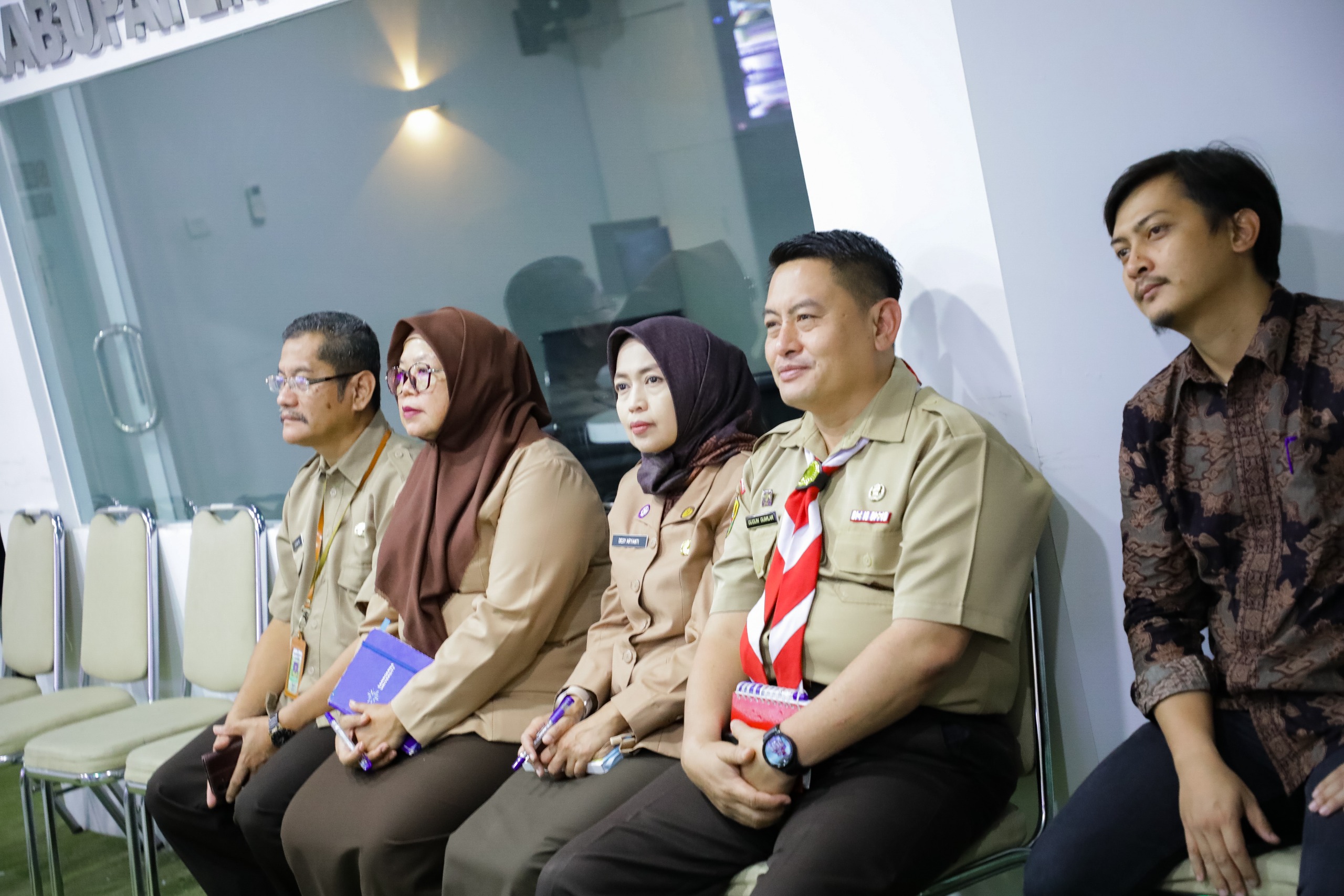Usai Zoom Meeting, Bupati Kang DS: Pelaksanaan Otonomi Daerah Harus Ada Koordinasi Dengan Kemendagri