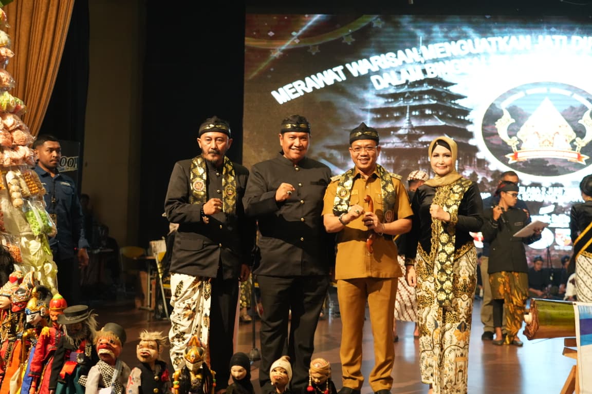 Lestarikan Budaya Sunda, KDS Tantang Kadisbud Gelar Festival Seni 3 Episode