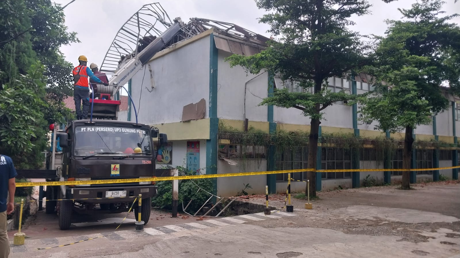 Kepala SMKN 1 Negeri Cileungsi Sebut Ajukan Revitalisasi Sebelum Atap Bangunan Ambruk