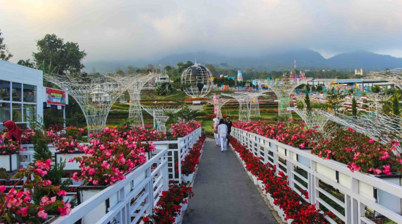 8 Rekomendasi Tempat Wisata Paling Hits di Semarang untuk Liburan Bareng Keluarga